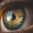 Quels sont les symptômes courants de l’astigmatisme associé à l’hypermétropie ?